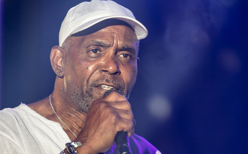 is frankie beverly married